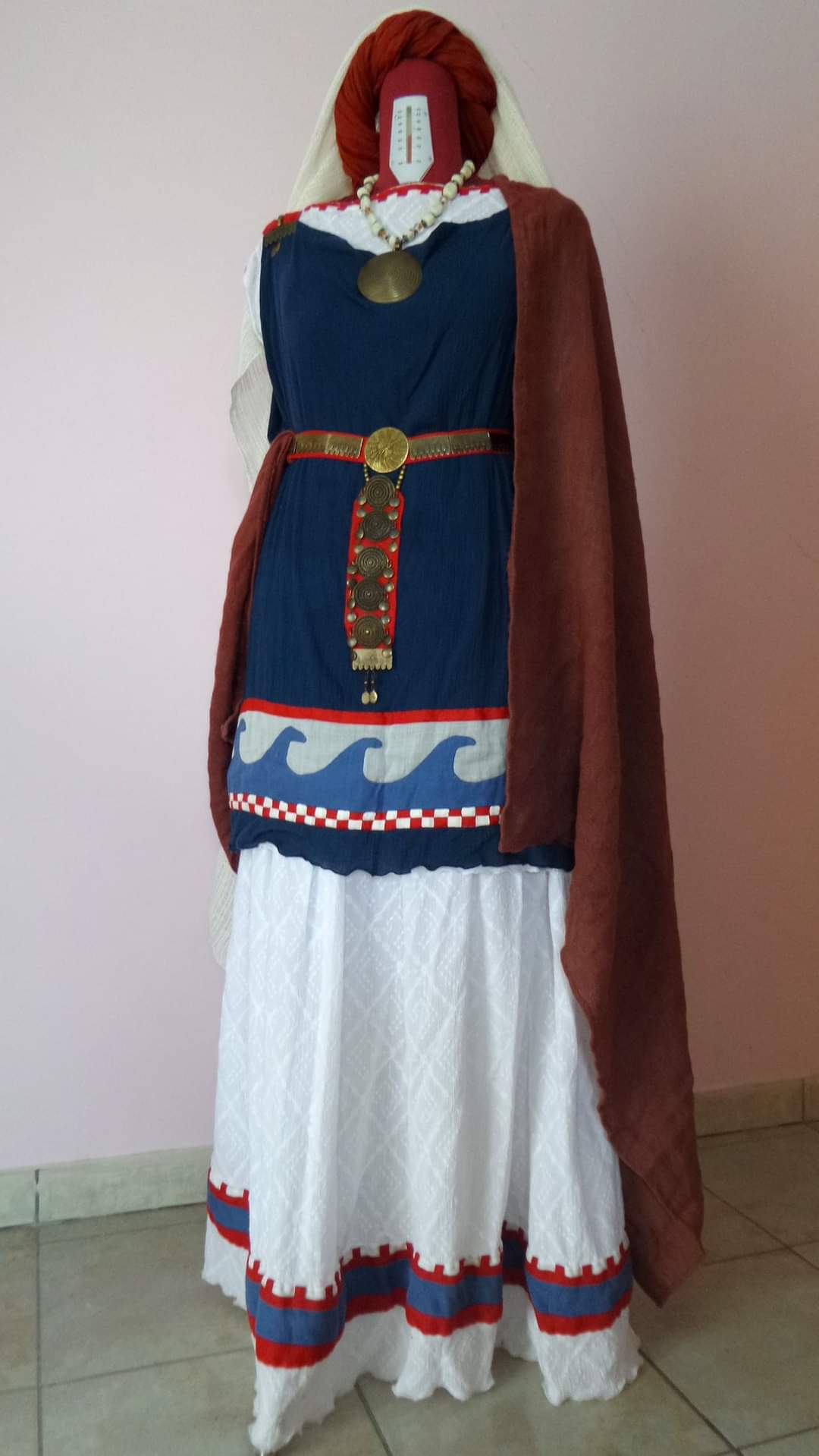 Costume sannita delle popolazioni italiche realizzato da Olga Generalova – Sarta che danza